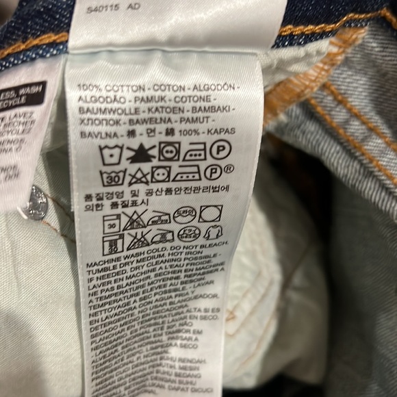 🔹 Levi’s 501 Cutoff Shorts - Picture 5 of 5